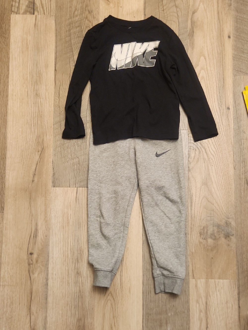 Nike Kids Black Top with Gray Jogger Sweatpants